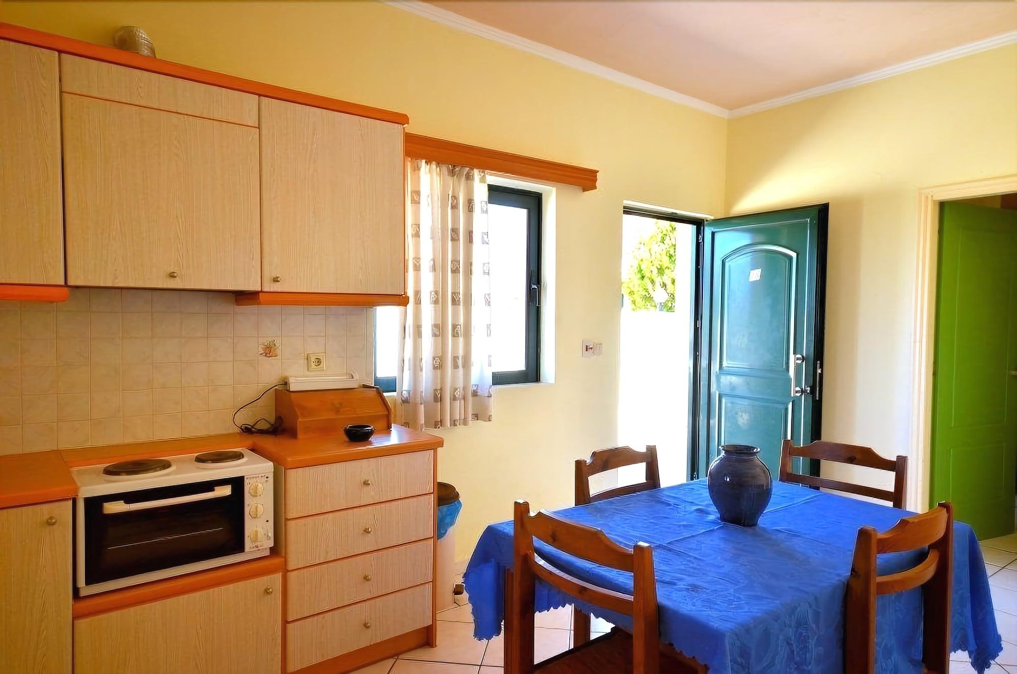 Aloni Suites Chorafakia Exterior photo